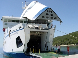 F&auml;hre auf Insel Premuda